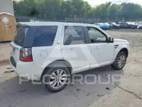 2013 Land Rover LR2 photo