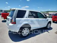 2013 Land Rover LR2 photo