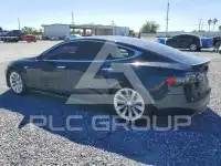 2013 Tesla Model S photo