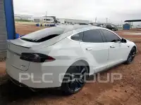 2013 Tesla Model S фото