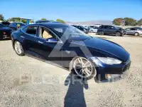 2013 Tesla Model S photo
