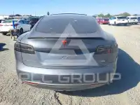 2013 Tesla Model S фото