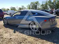 2013 Tesla Model S фото