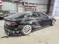 2013 Tesla Model S фото