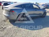 2013 Tesla Model S фото
