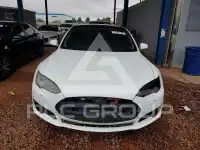 2013 Tesla Model S фото