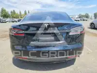 2013 Tesla Model S фото