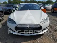 2013 Tesla Model S фото