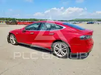 2013 Tesla Model S фото