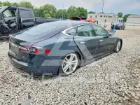 2013 Tesla Model S фото