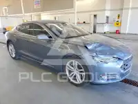 2013 Tesla Model S фото