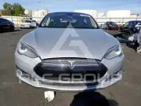 2013 Tesla Model S фото