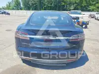 2013 Tesla Model S фото