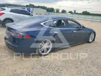 2013 Tesla Model S фото