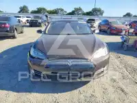 2013 Tesla Model S фото