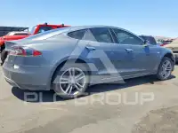 2013 Tesla Model S photo