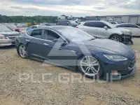 2013 Tesla Model S фото