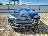 2013 Tesla Model S фото