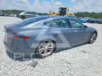 2013 Tesla Model S photo