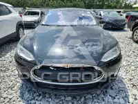2013 Tesla Model S фото