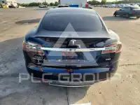 2013 Tesla Model S фото