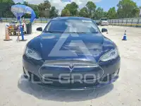 2013 Tesla Model S фото