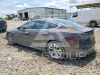 2013 Tesla Model S фото