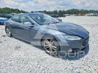 2013 Tesla Model S photo