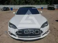2013 Tesla Model S photo