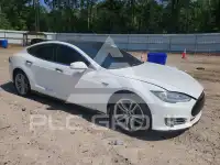 2013 Tesla Model S photo