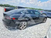 2013 Tesla Model S фото