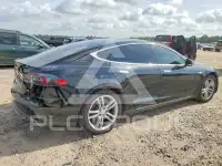 2013 Tesla Model S photo