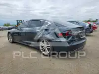 2013 Tesla Model S фото