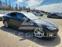 2013 Tesla Model S photo