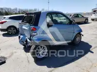 2013 Smart FORTWO фото