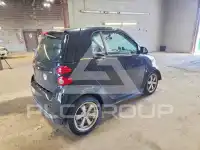 2013 Smart FORTWO фото