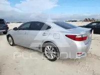 2013 Lexus ES300 photo