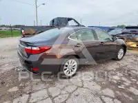 2013 Lexus ES300 photo