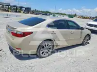 2013 Lexus ES300 photo