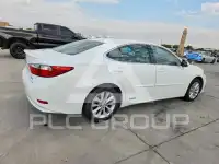 2013 Lexus ES300 photo
