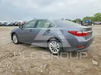 2013 Lexus ES300 photo