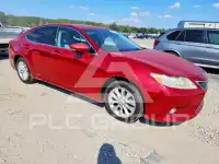 2013 Lexus ES300 photo