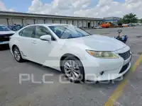 2013 Lexus ES300 photo