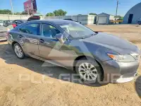 2013 Lexus ES300 photo