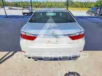 2013 Lexus ES350 photo