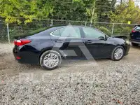 2013 Lexus ES350 photo