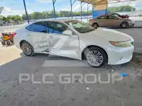 2013 Lexus ES350 photo
