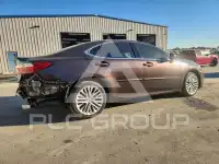 2013 Lexus ES350 photo