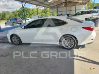 2013 Lexus ES350 photo