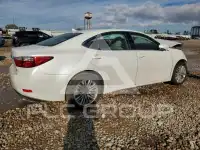 2013 Lexus ES350 photo